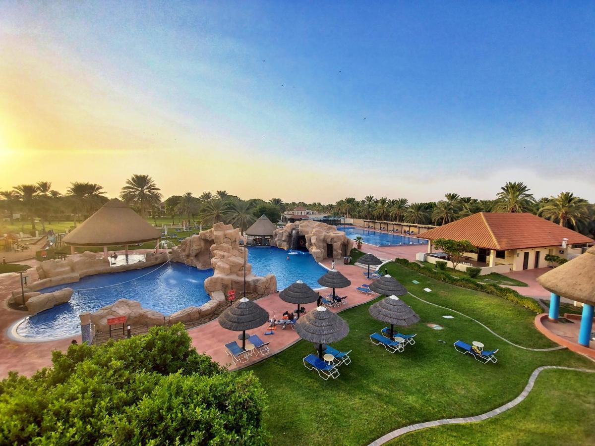 Danat Al Ain Resort Экстерьер фото The resort's pool area