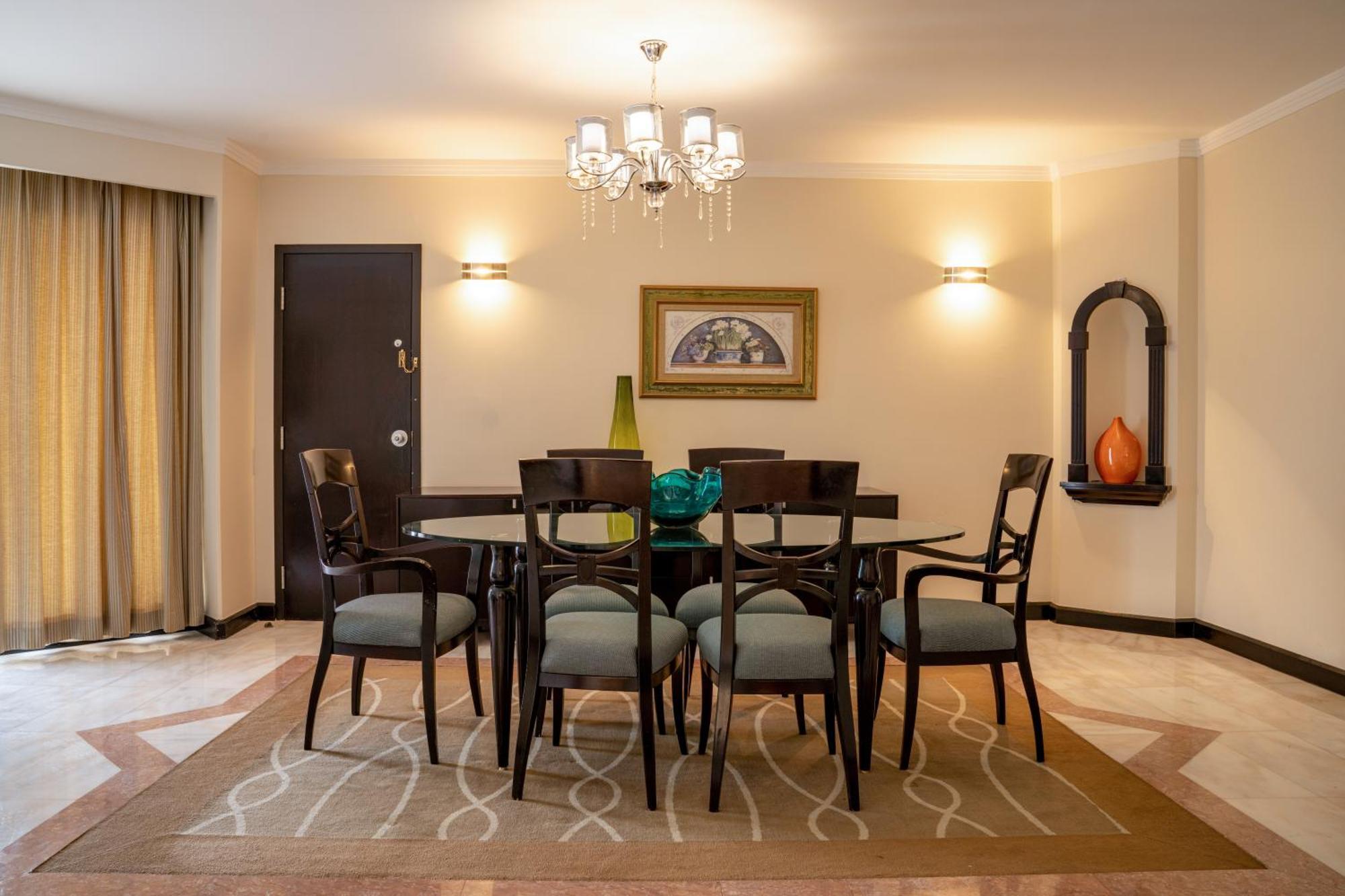 Danat Al Ain Resort Экстерьер фото A dining room