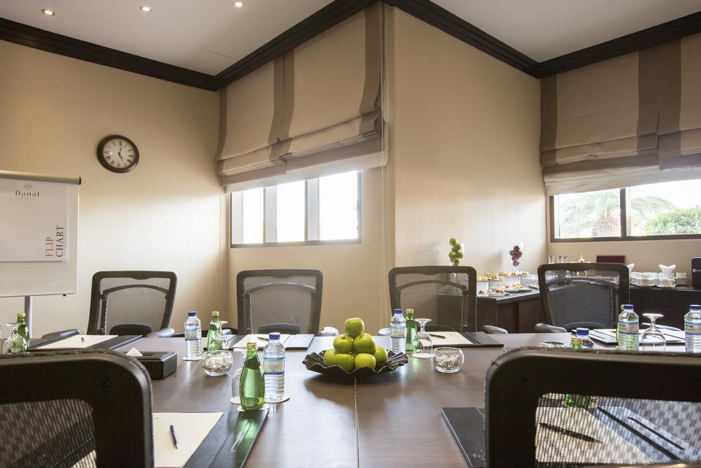 Danat Al Ain Resort Экстерьер фото Meeting room at the hotel
