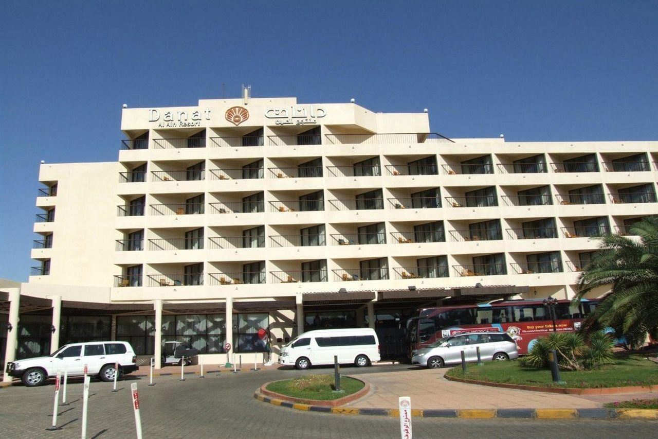 Danat Al Ain Resort Экстерьер фото The hotel in 2011