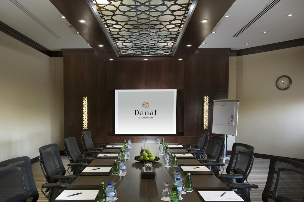 Danat Al Ain Resort Экстерьер фото Meeting room